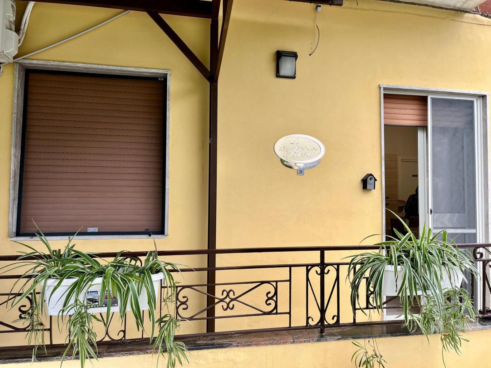 La Casa Di Rosa Hotel Castellammare di Stabia Bagian luar foto